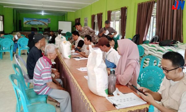 Pekon Wariginsari Barat Kacamatan Sukoharjo Kembali Menyalurkan Beras Bantuan CBP Kepada 679