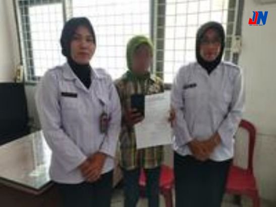 Petugas Piket Kunjungan Berhasil Gagalkan Penyelundupan Handphone ke Dalam Lapas Kotaagung