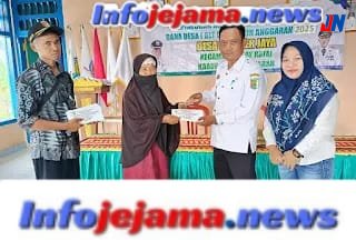 BLT-DD Tahap II Disalurkan, Kades Sumber Jaya: Ini Komitmen Tekan Kemiskinan